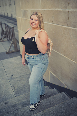 0824_es_9677