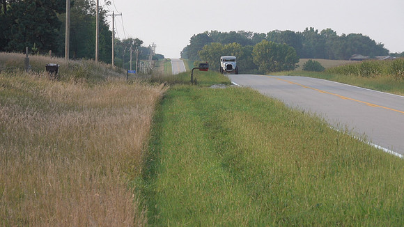 0818_28_sedan_2460