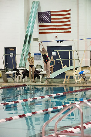 0116chs_swim1012