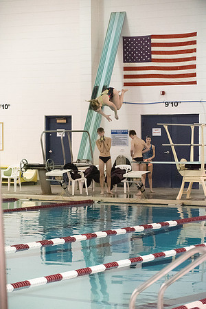 0116chs_swim1016