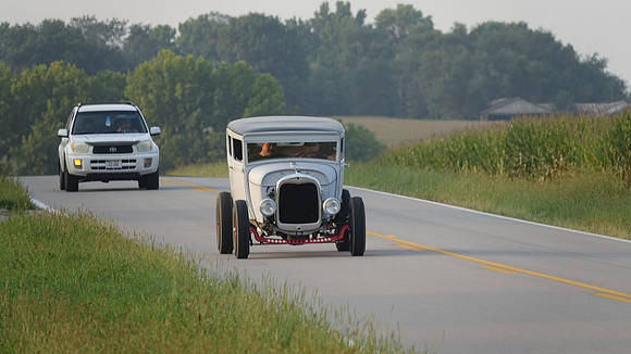 0818_28_sedan_2475