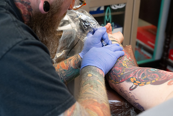 1124_tat_1525